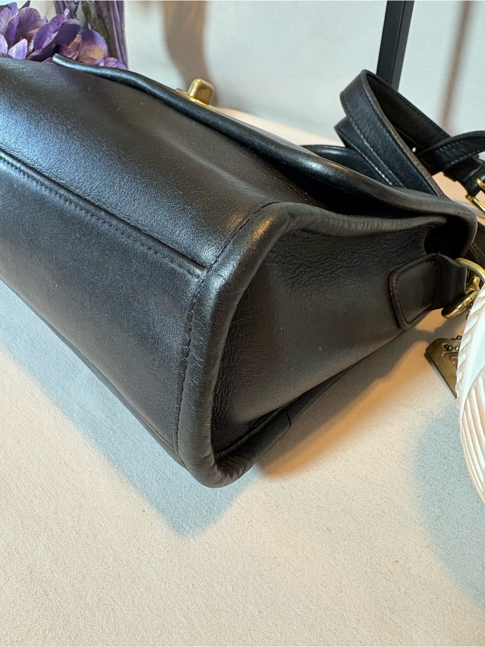 Coach Vintage 1991 Court Bag - Picture 9 of 14